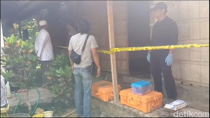 TKP pembunuhan ibu muda di Sampang