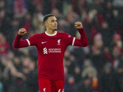 Trent Alexander-Arnold jadi incaran bek sayap terbaru Real Madrid. Bak sayap kanan berusia 25 tahun itu kontraknya akan habis di Liverpool pada musim panas 2025 (AP)