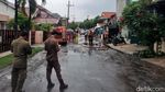 Upaya Damkar Kota Surabaya Atasi Banjir di Dukuh Kupang Barat