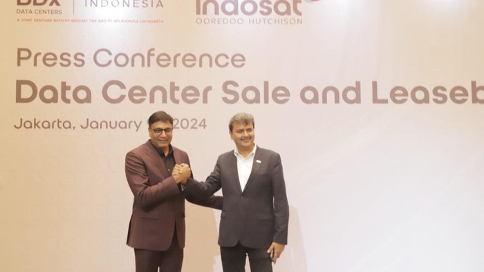 Akselerasi Masa Depan Digital Indonesia Indosat Ooredo Hutchison (IOH atau Indosat) mengumumkan telah mencapai kesepakatan dengan perusahaan BDx Indonesia terkait dengan akuisisi pusat data atau data center yang dimiliki Indosat di Indonesia.