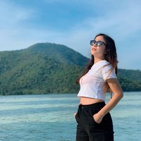 Angelina sendiri diketahui merupakan lulusan Ilmu Hukum di salah satu universitas  di Surabaya. Di akun Instagram pribadinya Angelina kerap membagikan foto-fotonya. Foto: Instagram/@angelinaci_