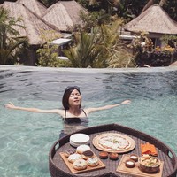 Selain Instagram, Angelina rupanya juga memiliki kanal YouTube pribadi. Punya lebih dari 4 ribu pengikut, kekasih Dodit itu terlihat hanya memiliki beberapa video di akun YouTube miliknya. Foto: Instagram/@angelinaci_