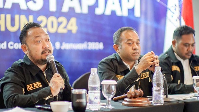 Asosiasi Profesional Jasa Penagihan Indonesia (APJAPI) gelar rapat kerja. Raker itu bertema 