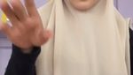 April Jasmine dan Ustad Solmed Kompak Makan Pecel Lele Kaki Lima