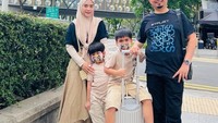Sayangnya momen berbagai kebahagiaan setelah mengunggah rumah mewahnya banyak disoroti. Ada yang mengartikan konten tersebut sebagai perilaku ria atau ingin dipuji. Foto: Instagram/apriljasmine85