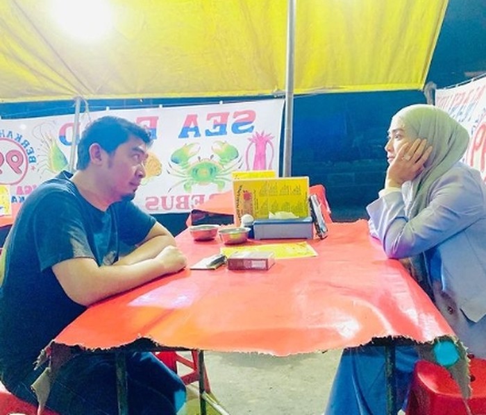 April Jasmine dan Ustad Solmed