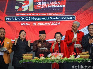 Momen Maruf Amin Dapat Tumpeng Pertama hingga Salam Metal di HUT PDIP