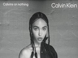 Poster Iklan Calvin Klein Dilarang Beredar, Dianggap Terlalu Seksual