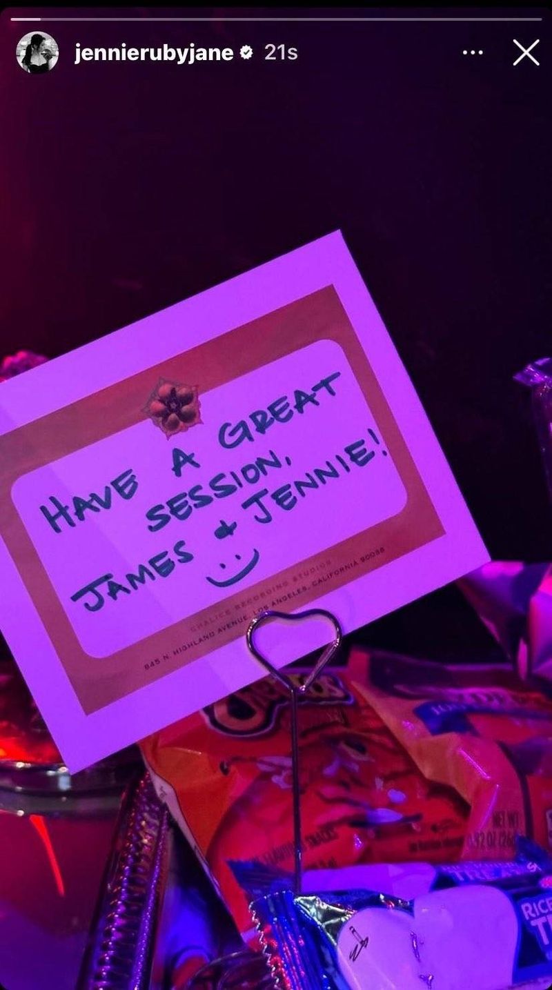 Jennie BLACKPINK Diduga Rekaman Album di AS Usai Hapus IG Story