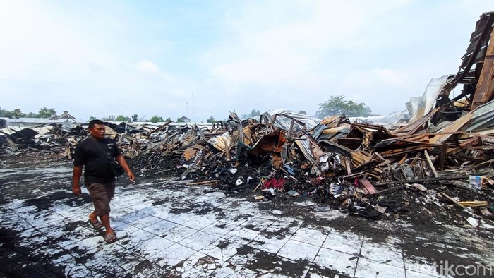 Kondisi terkini Pasar Ngawen, Blora, Rabu (10/1/2024), usai kebakaran yang terjadi pada Selasa (9/1/2024).