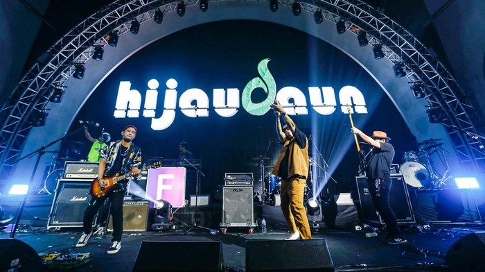Ilustrasi konser Hijau Daun