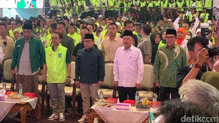 Konsolidasi AMIN di Surabaya