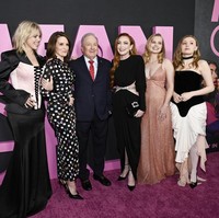 Sebagai pemain original ‘Mean Girls’ yang rilis pada 2004 silam, Lindsay Lohan ikut memeriahkan pemutaran perdana film versi musikal. Memiliki jalan cerita yang sama, film tentang persaingan remaja itu dibawakan dengan lantunan musik dan lagu. Foto: Evan Agostini/Invision/AP/Evan Agostini