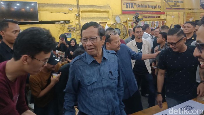 Mahfud Md di Surabaya