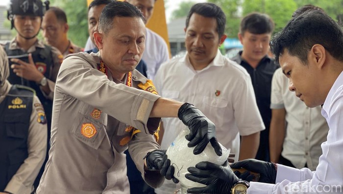 Polresta Pangkalpinang Musnahkan Sabu