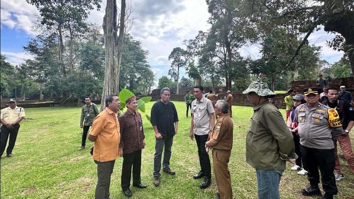 Kawasan Cagar Budaya Nasional Candi Muaro Jambi akan direvitalisasi. Museum dan Cagar Budaya/IHA Kemendikbudristek pun meninjaunya.