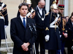 7 Potret Gabriel Attal, Perdana Menteri Prancis Termuda yang Mengaku Gay