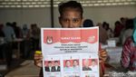 Ratusan Emak-emak Ikut Lipat Suara Pilpres 2024
