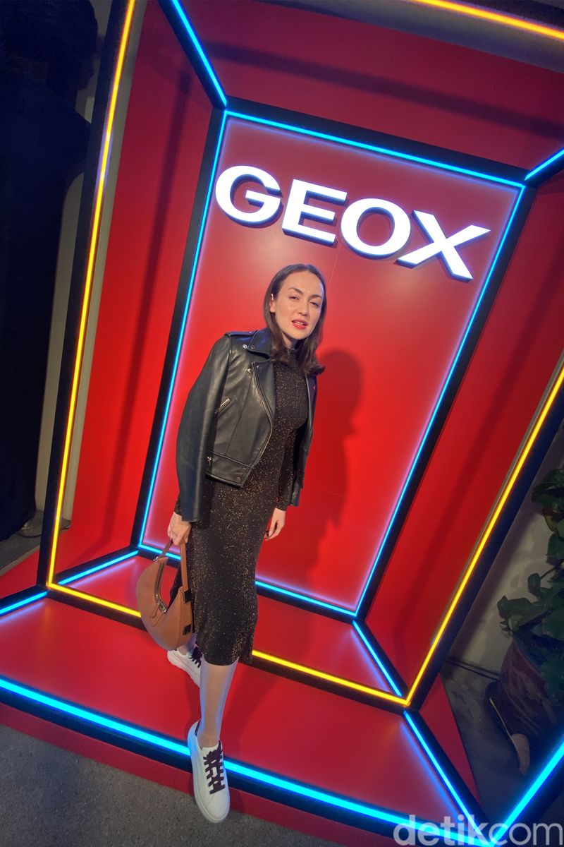 Rianti Cartwright di Acara Geox Hong Kong