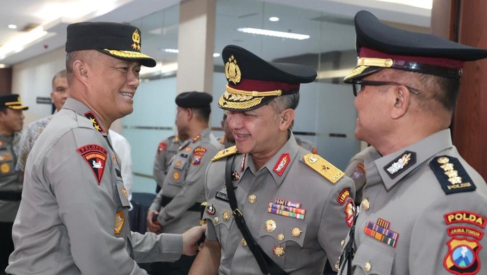 Rotasi pejabat di lingkungan Polda Jatim.