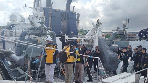 Sebanyak 36 nelayan Indonesia yang ditangkap lantaran masuk ke wilayah perairan Australia secara ilegal tiba di Pelabuhan Tenau Kupang, NTT, Selasa (9/12024). (Foto: Istimewa/Kabid Humas Polda NTT)