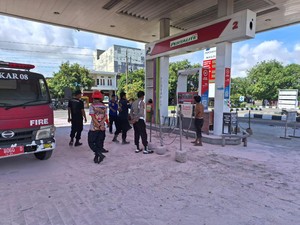 Motor di Pinrang Terbakar gegara Pemilik Isi BBM Tanpa Matikan Mesin
