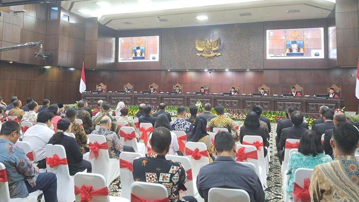 Sidang pleno khusus MK dihadiri oleh Kapolri hingga Ketua KPK (Arief-detikcom)