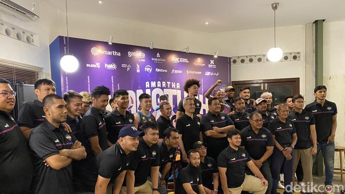 Amartha Hangtuah Jakarta luncurkan tim IBL 2024.