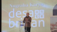 Desa yang memperoleh predikat juaran nasional Desa BRILiaN akan mendapatkan bantuan sarana prasarana pengembangan desa dari BRI. Juara 1 mendapatkan hadiah senilai Rp 1 miliar, Juara 2, Rp 750 juta, dan Juara 3, Rp 500 juta. Adapun juara harapan 1 dan 2 masing-masing mendapatkan hadiah sebesar Rp 300 juta.