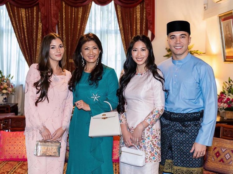 Potret Ganteng Kakak Ipar Prince Mateen, Mencuri Perhatian di Hari Lamaran