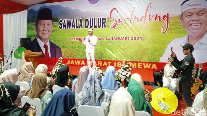 Dedi Mulyadi saat kegiatan Rembuk Indung Aing di Subang