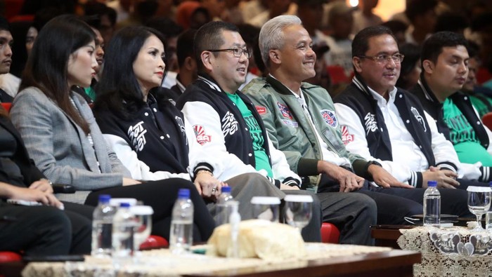 Ganjar Hadiri Deklarasi Dukungan Relawan Naga Relawan Nusantara Ganjar (Naga) mendeklarasikan dukungan kepada capres cawapres nomor urut 3 Ganjar Pranowo dan Mahfud MD di Inews Tower, Jakarta Pusat, Kamis (11/1/2024). Deklarasi dihadiri oleh Ganjar Pranowo.