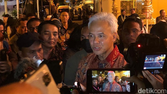Ganjar Pranowo usai menghadiri acara Dhaup Agěng Pakualaman, Kamis (11/1) malam.