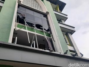 Angin Kencang Porak-porandakan Perpustakaan dan Aula IAIN Kudus