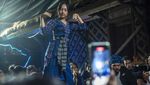 Gemulai Gadis Badui Menari Jaipong Sunda