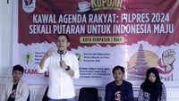 Kegiatan yang dihelat dengan tajuk ‘Kawal Agenda Rakyat: Pilpres 2024 Sekali Putaran untuk Indonesia Maju’ itu dihadiri berbagai elemen organisasi dan aktivis mahasiswa se-Pulau Bali.