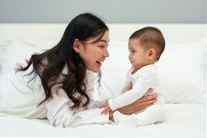 Ilustrasi Ibu dan Bayi