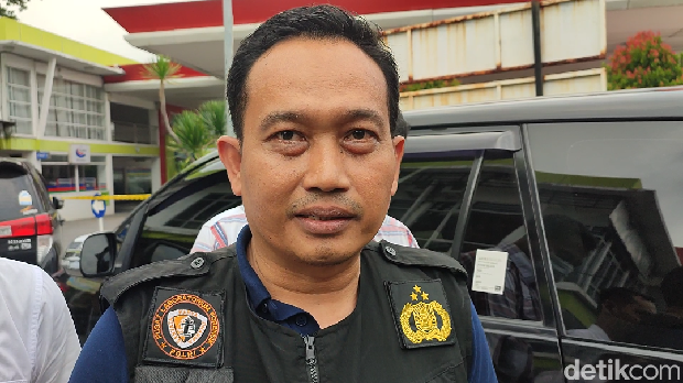 Kasubdit Fiskom Labfor Polda Jateng AKBP Setiawan di sela olah TKP ledakan SPBU Undip Semarang, Kamis (11/1/2024).