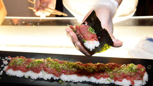 Keren! Restoran di Tokyo Ini Beli Ikan Tuna Rp 12,2 Miliar Sajian Spesial