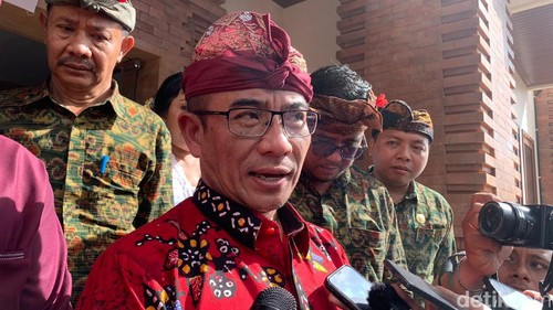 Ketua KPU RI Hasyim Asyari saat di Denpasar, Bali, Kamis (11/1/2024).