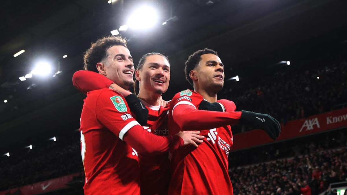 Liverpool kembali catatkan comeback. (Foto: REUTERS/CARL RECINE)