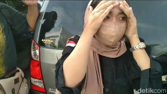 Mahasiswi di Lampung kecopetan ketika menonton kampanye Prabowo Subianto.