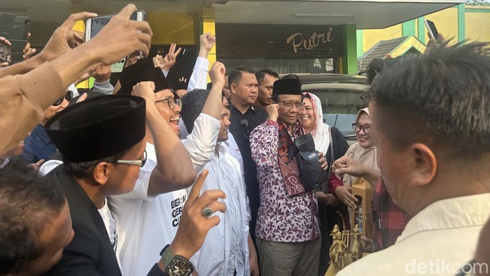Mahfud Md hadiri deklarasi dukungan dari para kyai di Madura (Kadek/detikcom)