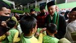 Momen Ganjar Ingatkan Pentingnya Pendidikan kepada Santri di Tegal