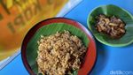 Sedapnya Nasi Goreng Babat yang Pakai Kecap Lokal Semarang
