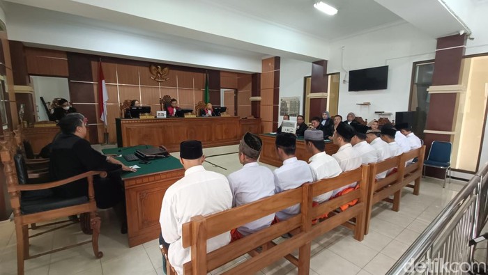 10 terdakwa penganiaya sesama tahanan divonis 18 bulan atau 1,5 tahun penjara di PN Purwokerto, Kamis (11/1/2024).