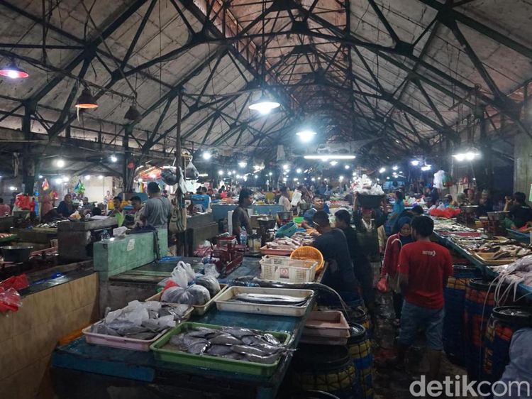 Potret Pasar Ikan Pabean Surabaya