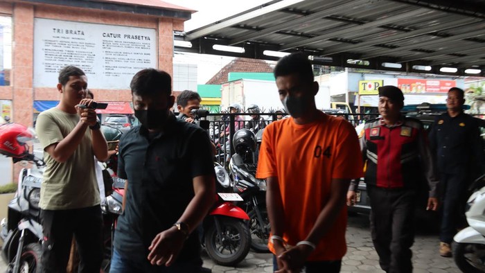 Pria inisial IDS (22) maling motor di Sedayu, Bantul, diamankan polisi. Foto diunggah pada Kamis (11/1/2024).