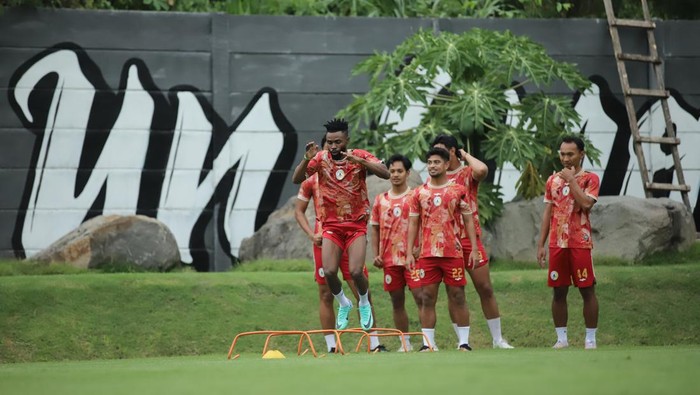 PSS Sleman jalani latihan fisik.