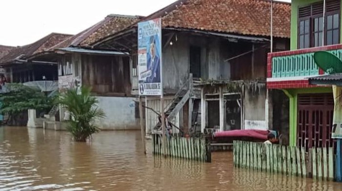 Puluhan ribu rumah di Muratara terendam banjir